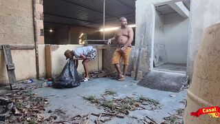 I Gave a Bag of Cans and Eat the Lesbian's Ass