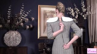 Busty British MILF Cougar Holly Kiss Enjoys a Filty Office Wank in Nylons