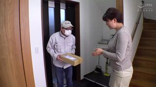 Hiori Yuzuki - He Takes Advantage Of Me Everyday part.1