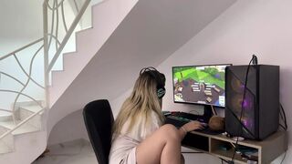 Muffled Farts on Chair While Gaming.