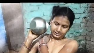 Desi Bhabhi Piss in Mouth and Enjoy in Bath