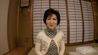 M806G03 A calm and neat wife with short hair can't stand more than 2 years of wrestling with her husband and appears in AV! Nasty SEX with libido MAX!