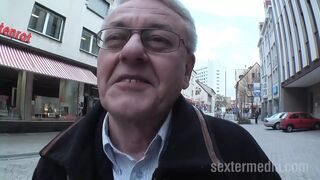 Pensioner Helmut fucks only teenies
