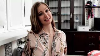 Young Beauty Showed Her Tits in Chat Roulette
