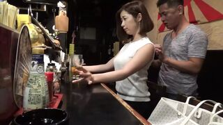 The lady had a greedy look on her face, so I made a pass at her and she immediately said yes and let me have sex with her raw!