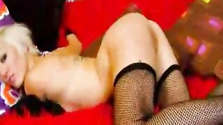 Sexy Alt Slut Does Striptease Lustily