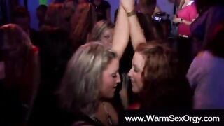Horny Chicks Got Lezzy On The Dancefloor