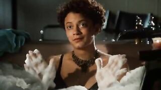 Cynda Williams gets naked
