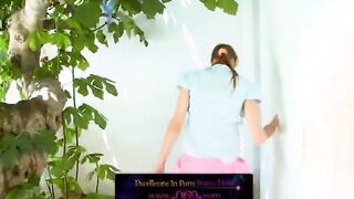 21yo girlfriend peening from the trees