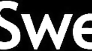 Petite 18yo cunt dildoing tight snatch