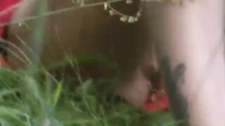 french Natashas back to nature