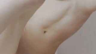 pleasing sknny girl teasing for mirror
