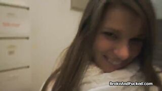 Bigtit amateur sucks for cash