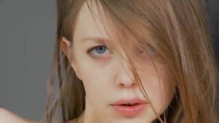 Ulta gaunt girl 18yo spreads vagina