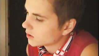 Twink anal threesome outdoors
