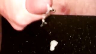 Mature DILF bear cumshot after masturbating