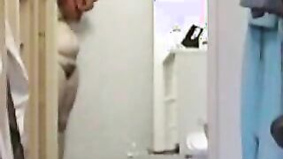 Spying 44 years Gwen in her bathroom