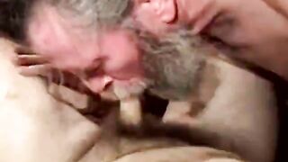 Blue collar straight guy sucking dick
