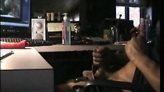 Real straight dude cums and masturbates