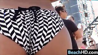 College Girls At The Beach