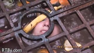 Slaves receives punishment