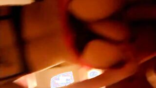 Her father has forbidden her to have sex with her ​​boyfriend but