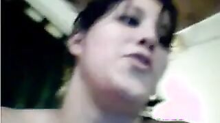 Amateur Lesbian Gets Fingered