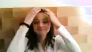 Teen fucks with her friend to get revenge on her BF
