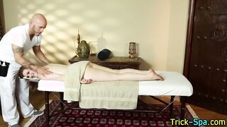 Babe gets oily massage
