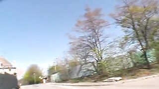 Outdoor pussy loving action