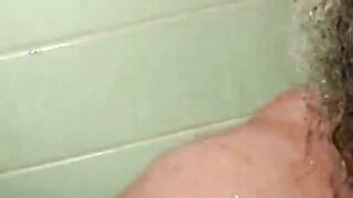 Dilf mature bears taking a fresh shower
