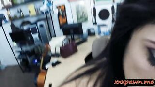 Amateur brunette babe gets banged by pawn man at the pawnshop