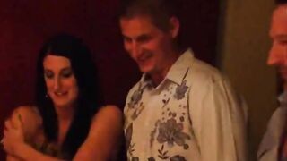 A Kentucky couple seeks sexy swingers and have BJ session