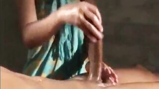 Jerk Off Babe Demonstrates Her Talent!