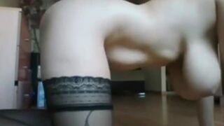 Woman with big tits make show