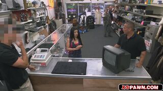 Horny latina chick loves to sell stuffs and her pussy