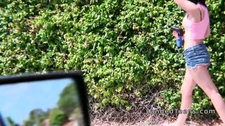 Teen masturbates in strangers car