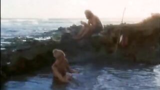 Amanda Donohe Topless On The Beach