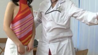College Hoe Gets Fingered During Medical Exam