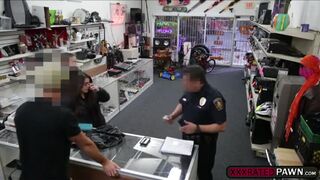 Shoplifter brunette babe offers her pussy to stay away from jail