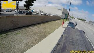 Teen blows the tow truck driver of her stranded car