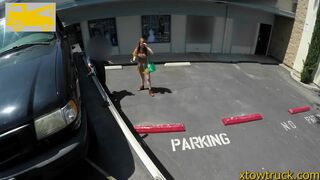 Teen redhead sucks a tow truck driver to get her car back