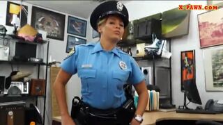Latin police officer gets her twat banged by pawn keeper