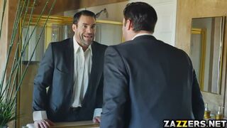 Charles Dera, a private investigator who succumbs Jillian's seduction