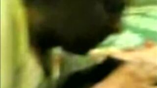 Fat Arab slut get her pussy fingered by her man