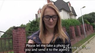 Blonde amateur bangs agent in public