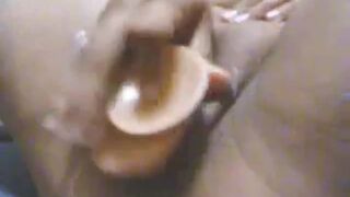 Maria 47 enjoys creamy extreme masturbation