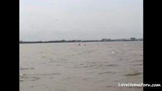 Teen With Perfect Ass Fucked On The Beach
