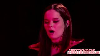 Gorgeous beauties Katrina Jade and Veruca James tonguefucking 