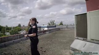 Amateur fun toilet Break-In Attempt Suspect has to smash his way out